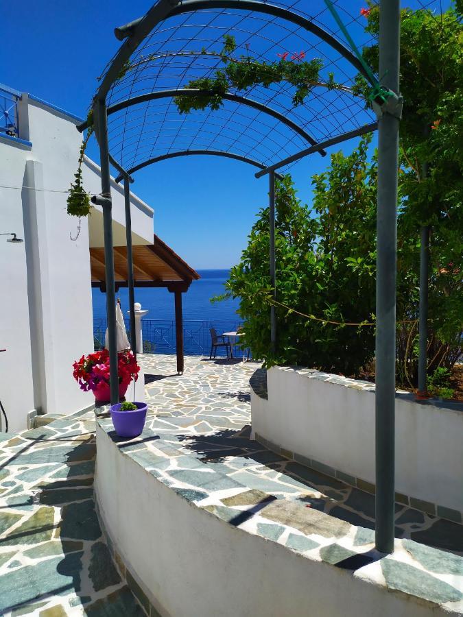 Appartement Korasida Blue Coast à Akhladherí Extérieur photo